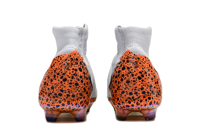 BOTA DE FUTBOL NIKE PHANTOM SAFARI LUNA/GX ELITE FG